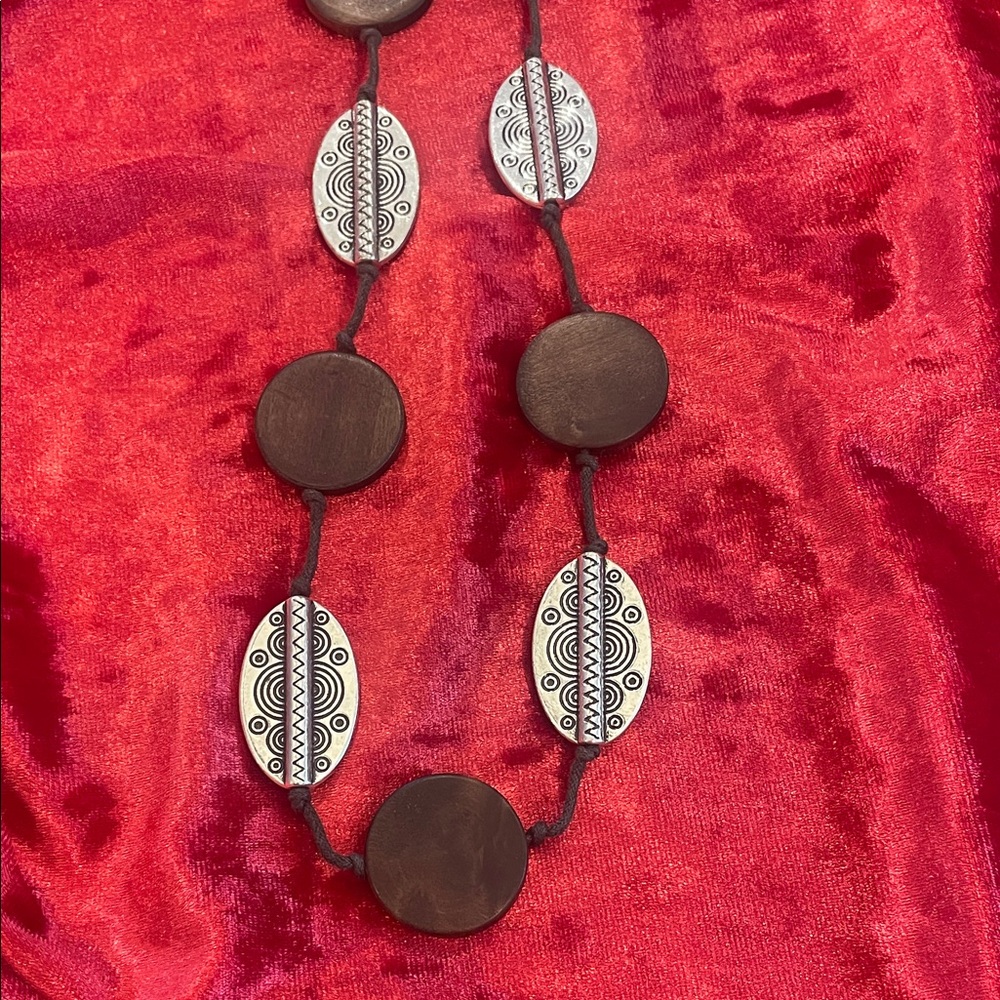 Vintage Premier Designs Wood and Silver tone with black design necklace